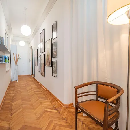 Guesthost - La Casa Di Leopold Bloom Lägenhet