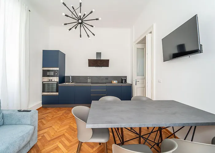 Guesthost - La Casa Di Leopold Bloom *