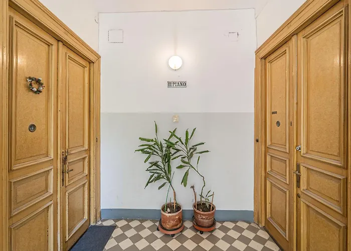 Guesthost - La Casa Di Leopold Bloom *